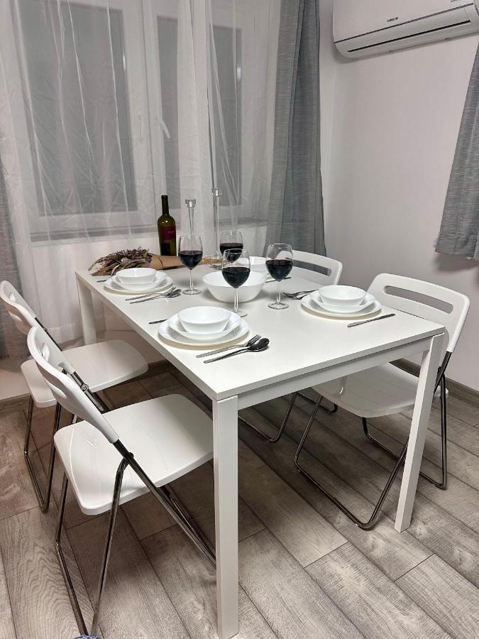 The Rainbow 8 Apartment София Екстериор снимка